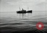 Standbild Studenten Proben Sea of Okhotsk, 1947, aus Sekunde 7 historischem Filmmaterial Videoclip 65675032348