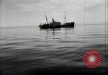 Standbild Studenten Proben Sea of Okhotsk, 1947, aus Sekunde 10 historischem Filmmaterial Videoclip 65675032348