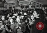 Immagine di I cittadini bulgari firmano una lettera di apprezzamento Sofia Bulgaria, 1947, secondo 31 filmato di repertorio 65675032349