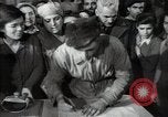 Immagine di I cittadini bulgari firmano una lettera di apprezzamento Sofia Bulgaria, 1947, secondo 55 filmato di repertorio 65675032349