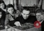 Standbild Stalin Kolchose Landwirte Frühjahrspflanzung Rostov Russland, 1947, aus Sekunde 25 historischem Filmmaterial Videoclip 65675032352
