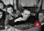 Standbild Stalin Kolchose Landwirte Frühjahrspflanzung Rostov Russland, 1947, aus Sekunde 33 historischem Filmmaterial Videoclip 65675032352