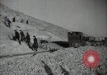 Standbild Bergbau von Phosphor Düngemittelherstellung Kasachstan, 1947, aus Sekunde 38 historischem Filmmaterial Videoclip 65675032353