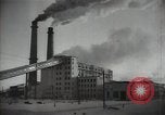 Standbild Sowjetische karelische Papierfabrik  Karelien, 1947, aus Sekunde 16 historischem Filmmaterial Videoclip 65675032354
