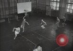 Standbild Sowjetische Basketballspieler Russland, 1947, aus Sekunde 15 historischem Filmmaterial Videoclip 65675032355