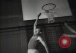 Standbild Sowjetische Basketballspieler Russland, 1947, aus Sekunde 23 historischem Filmmaterial Videoclip 65675032355