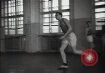 Standbild Sowjetische Basketballspieler Russland, 1947, aus Sekunde 32 historischem Filmmaterial Videoclip 65675032355