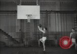 Standbild Sowjetische Basketballspieler Russland, 1947, aus Sekunde 39 historischem Filmmaterial Videoclip 65675032355