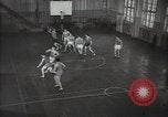 Standbild Sowjetische Basketballspieler Russland, 1947, aus Sekunde 50 historischem Filmmaterial Videoclip 65675032355