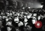 Immagine di Funzionari russi lavoratori di indirizzamento Mosca Russia Unione Sovietica, 1947, secondo 14 filmato di repertorio 65675032357