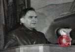 Immagine di Funzionari russi lavoratori di indirizzamento Mosca Russia Unione Sovietica, 1947, secondo 58 filmato di repertorio 65675032357