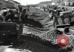Standbild Rübenkolchose  Kiew Ukraine, 1947, aus Sekunde 15 historischem Filmmaterial Videoclip 65675032359