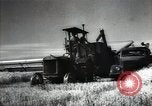 Standbild Sowjetische Bauern ernten Turkmenistan, 1949, aus Sekunde 30 historischem Filmmaterial Videoclip 65675032367