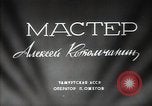 Standbild Interieur eines Motorrads Anlage Russland Sowjetunion, 1949, aus Sekunde 3 historischem Filmmaterial Videoclip 65675032369