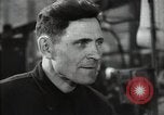Standbild Interieur eines Motorrads Anlage Russland Sowjetunion, 1949, aus Sekunde 13 historischem Filmmaterial Videoclip 65675032369