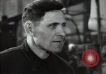 Standbild Interieur eines Motorrads Anlage Russland Sowjetunion, 1949, aus Sekunde 14 historischem Filmmaterial Videoclip 65675032369