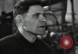 Standbild Interieur eines Motorrads Anlage Russland Sowjetunion, 1949, aus Sekunde 16 historischem Filmmaterial Videoclip 65675032369
