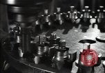 Standbild Interieur eines Motorrads Anlage Russland Sowjetunion, 1949, aus Sekunde 37 historischem Filmmaterial Videoclip 65675032369