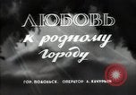 Standbild Bürger oben-Halten das Dorf Podolsk Russland, 1949, aus Sekunde 4 historischem Filmmaterial Videoclip 65675032370