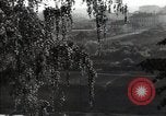 Standbild Bürger oben-Halten das Dorf Podolsk Russland, 1949, aus Sekunde 7 historischem Filmmaterial Videoclip 65675032370