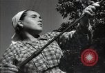 Standbild Bürger oben-Halten das Dorf Podolsk Russland, 1949, aus Sekunde 47 historischem Filmmaterial Videoclip 65675032370