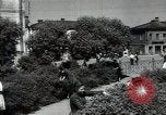 Standbild Bürger oben-Halten das Dorf Podolsk Russland, 1949, aus Sekunde 50 historischem Filmmaterial Videoclip 65675032370