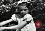Standbild Bürger oben-Halten das Dorf Podolsk Russland, 1949, aus Sekunde 59 historischem Filmmaterial Videoclip 65675032370