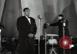 Image Paul Robeson divertissant Moscou Russie Union Soviétique, 1949, de la seconde 35 séquences d'archives historiques vidéo 65675032371