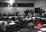 Standbild 559th Sitzung des UN-Sicherheitsrates Flushing Meadows New York United States USA, 1951, aus Sekunde 6 historischem Filmmaterial Videoclip 65675032375