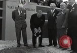 Standbild Harry S Truman an der Wake Forest College Spatenstich Winston-Salem North Carolina USA, 1951, aus Sekunde 25 historischem Filmmaterial Videoclip 65675032376