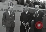 Standbild Harry S Truman an der Wake Forest College Spatenstich Winston-Salem North Carolina USA, 1951, aus Sekunde 29 historischem Filmmaterial Videoclip 65675032376