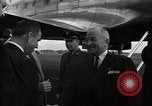 Standbild Harry S Truman an der Wake Forest College Spatenstich Winston-Salem North Carolina USA, 1951, aus Sekunde 58 historischem Filmmaterial Videoclip 65675032376