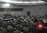 Standbild 559th Sitzung des Sicherheitsrates Flushing Meadows New York United States USA, 1951, aus Sekunde 14 historischem Filmmaterial Videoclip 65675032377