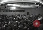 Standbild 559th Sitzung des Sicherheitsrates Flushing Meadows New York United States USA, 1951, aus Sekunde 37 historischem Filmmaterial Videoclip 65675032377