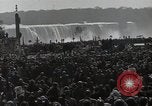 Standbild Niagara Falls Kanada, 1951, aus Sekunde 3 historischem Filmmaterial Videoclip 65675032379