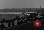 Standbild Niagara Falls Kanada, 1951, aus Sekunde 45 historischem Filmmaterial Videoclip 65675032379