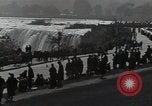 Standbild Niagara Falls Kanada, 1951, aus Sekunde 51 historischem Filmmaterial Videoclip 65675032379