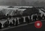 Standbild Niagara Falls Kanada, 1951, aus Sekunde 53 historischem Filmmaterial Videoclip 65675032379
