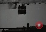 Standbild britische Truppen in der Wüste Naher Osten, 1956, aus Sekunde 15 historischem Filmmaterial Videoclip 65675032391