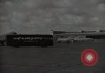 Standbild Berliner Kinderluftbrücke Deutschland, 1953, aus Sekunde 1 historischem Filmmaterial Videoclip 65675032392