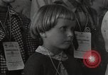 Standbild Berliner Kinderluftbrücke Deutschland, 1953, aus Sekunde 27 historischem Filmmaterial Videoclip 65675032392