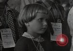 Standbild Berliner Kinderluftbrücke Deutschland, 1953, aus Sekunde 29 historischem Filmmaterial Videoclip 65675032392