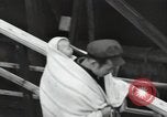 Standbild Schiff Ankunft im Hafen Ostasien, 1955, aus Sekunde 18 historischem Filmmaterial Videoclip 65675032393