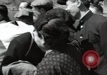 Standbild Schiff Ankunft im Hafen Ostasien, 1955, aus Sekunde 33 historischem Filmmaterial Videoclip 65675032393