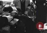 Standbild Schiff Ankunft im Hafen Ostasien, 1955, aus Sekunde 37 historischem Filmmaterial Videoclip 65675032393