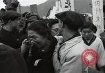 Standbild Schiff Ankunft im Hafen Ostasien, 1955, aus Sekunde 43 historischem Filmmaterial Videoclip 65675032393