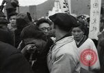 Standbild Schiff Ankunft im Hafen Ostasien, 1955, aus Sekunde 44 historischem Filmmaterial Videoclip 65675032393