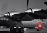 Image Convair B-36 roulage Fort Worth Texas USA, 1951, de la seconde 36 séquences d'archives historiques vidéo 65675032402