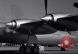 Image Convair B-36 roulage Fort Worth Texas USA, 1951, de la seconde 40 séquences d'archives historiques vidéo 65675032402