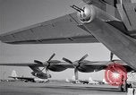 Standbild verschiedene Ansichten der Convair B-36 Fort Worth Texas USA, 1951, aus Sekunde 23 historischem Filmmaterial Videoclip 65675032407